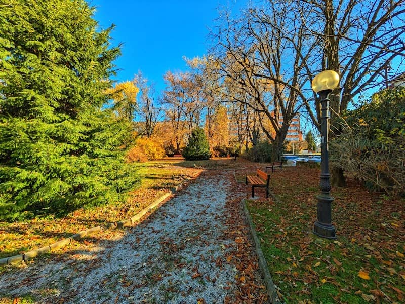 Park - Image 1