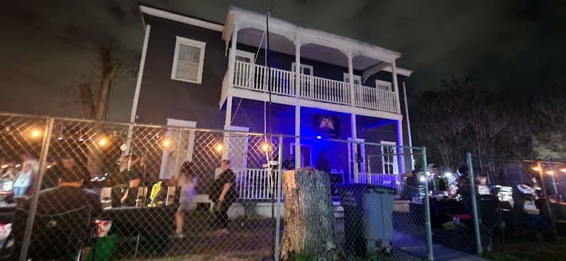 6th Realm Haus - Image 1