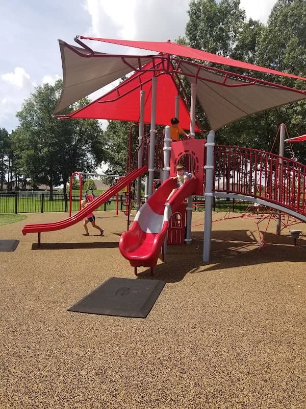 Snowden Grove Park - Image 2