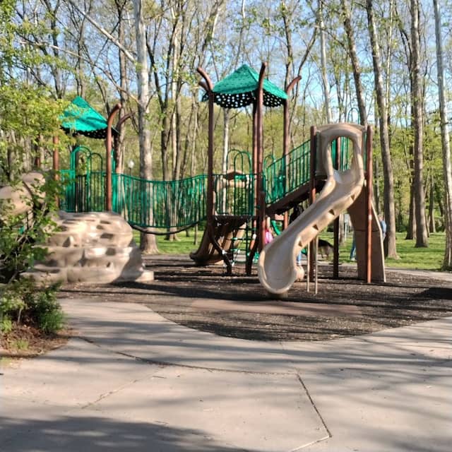 Waterfall Park - Image 3