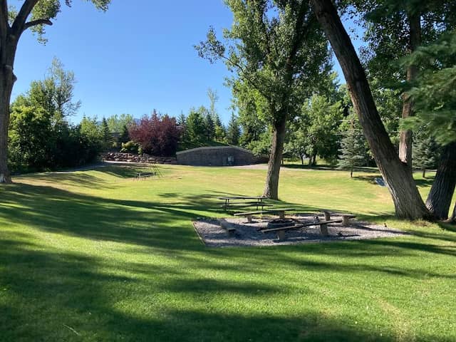 Lower Lion's Park - Image 1