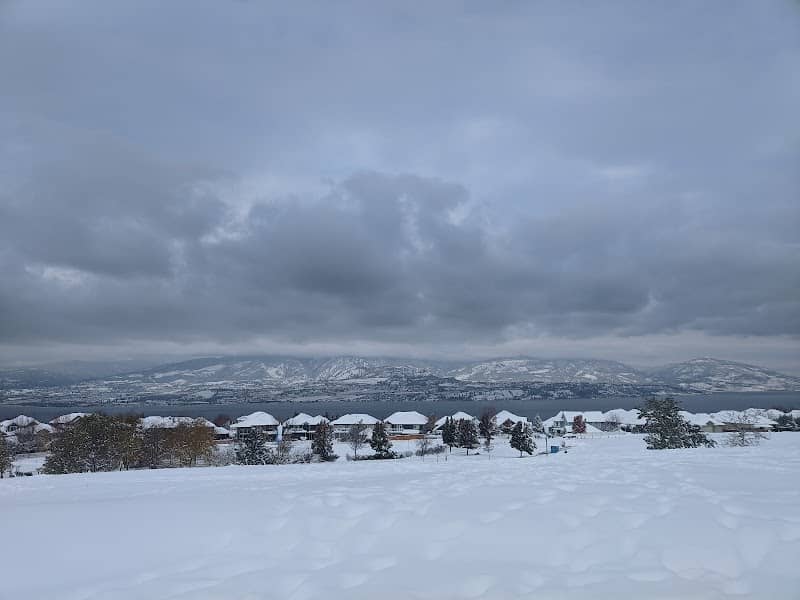 Tulameen Park - Image 1