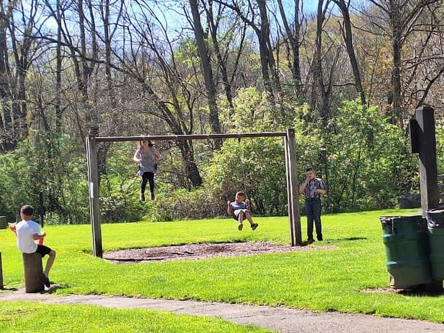 Lower Bears Den Picnic Area - Image 2
