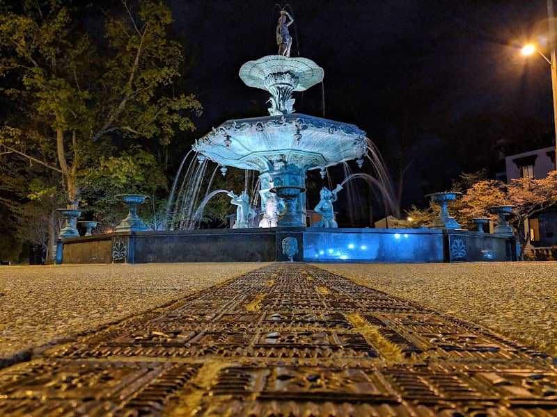 Broadway Fountain - Image 2