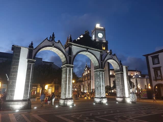 Portas da Cidade - Image 1