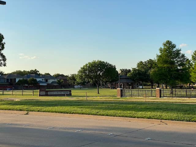 Allen Road Park - Image 1