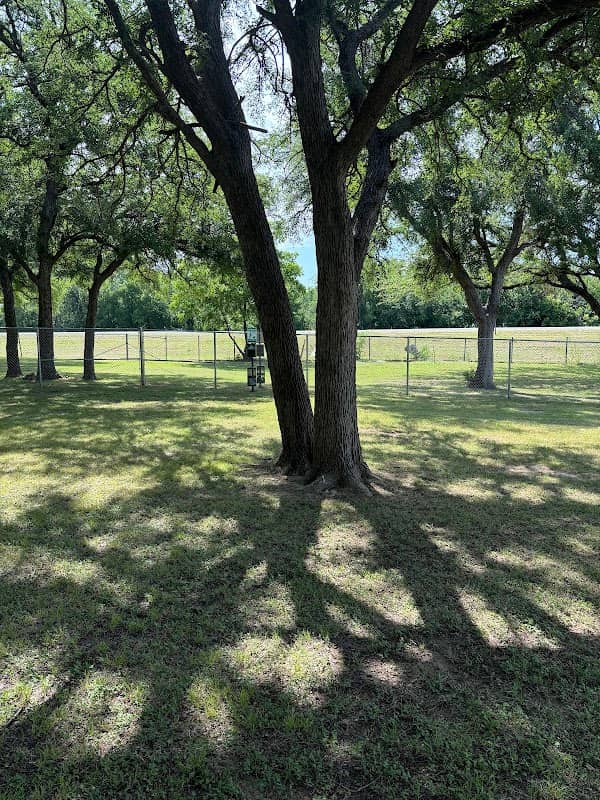 Graham Dog Park - Image 1