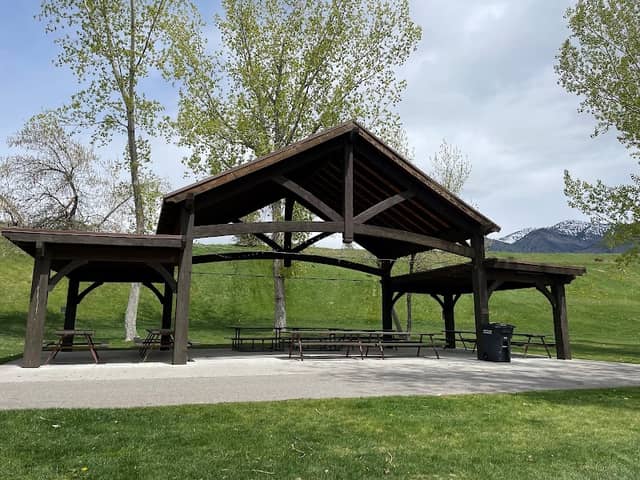 Middle Lions Park - Image 1