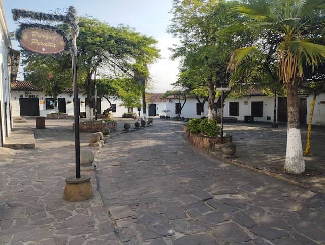 Plazuela Peralta - Image 1