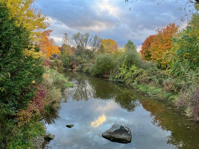 Listowel Memorial Park - Image 1