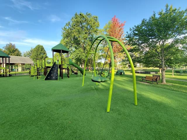 Cowling Park - Image 1