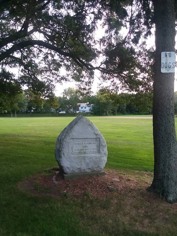Farnham Park - Image 1