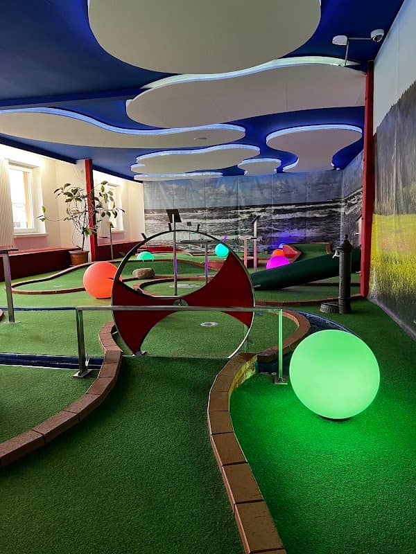 Indoor mini-golf Pudagla - Image 1