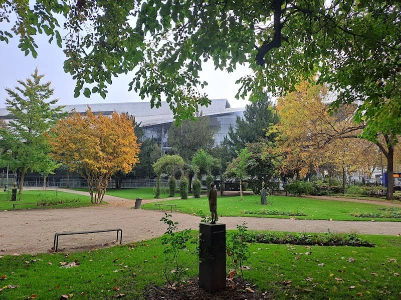 Préfecture Garden - Image 1
