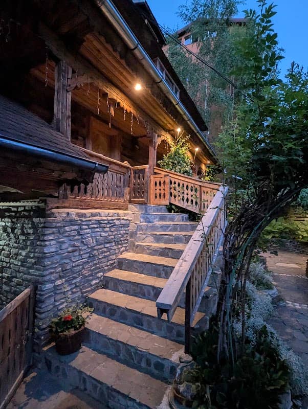 CĂTUN - Image 1