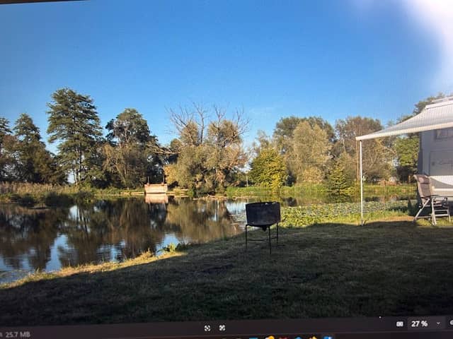 Wohnmobil Stellplatz am See - Image 2