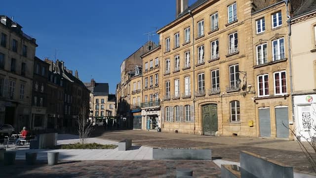 Place de la Halle - Image 2