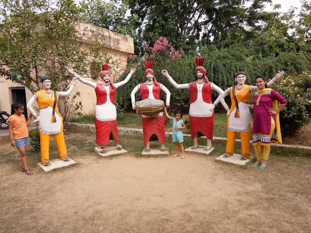 Baradari Park - Image 1