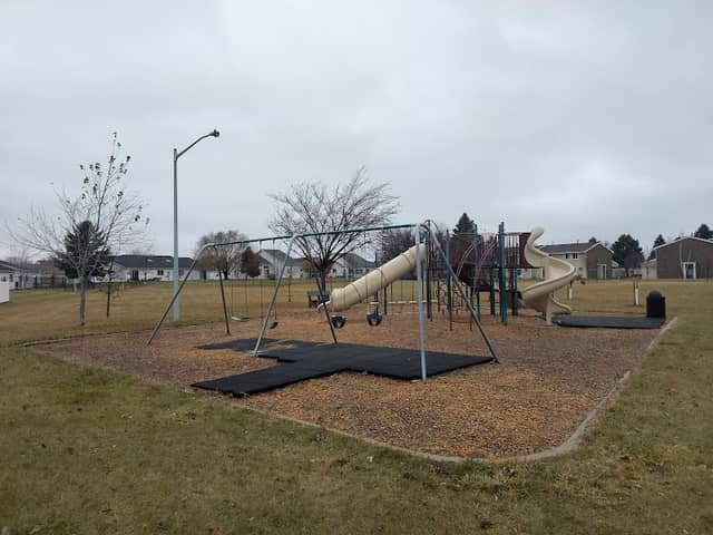 Village Green East Park - Image 2