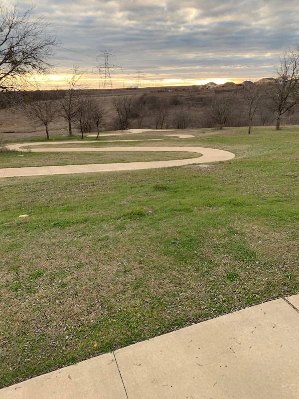 Rolling Hills Park - Image 2