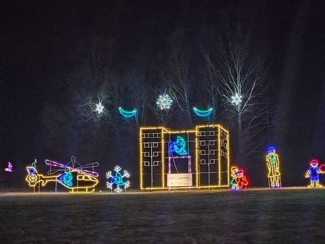 Lights in the Parkway - Image 1