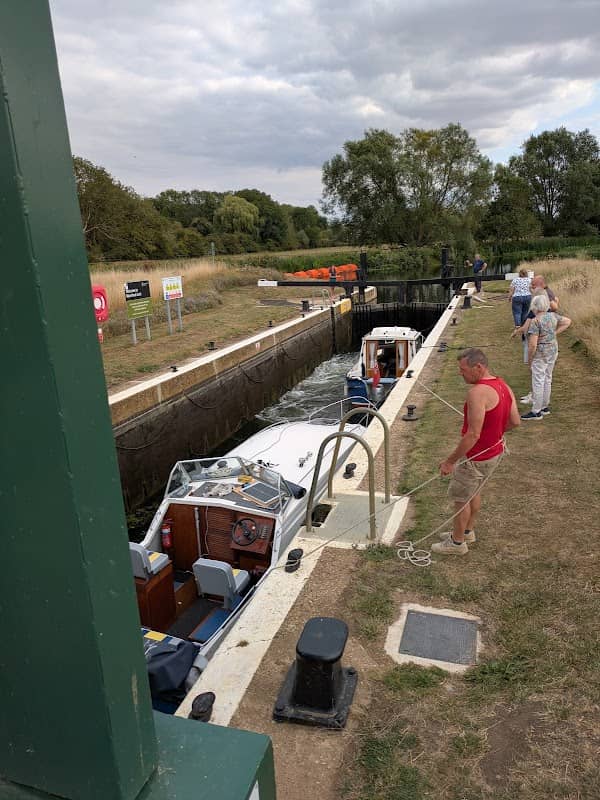Wansford Lock - Image 1