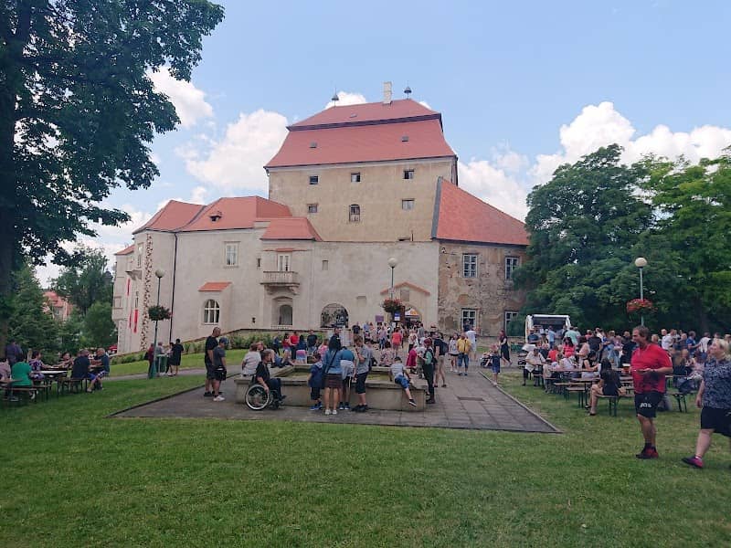 Zámecký park - Image 1