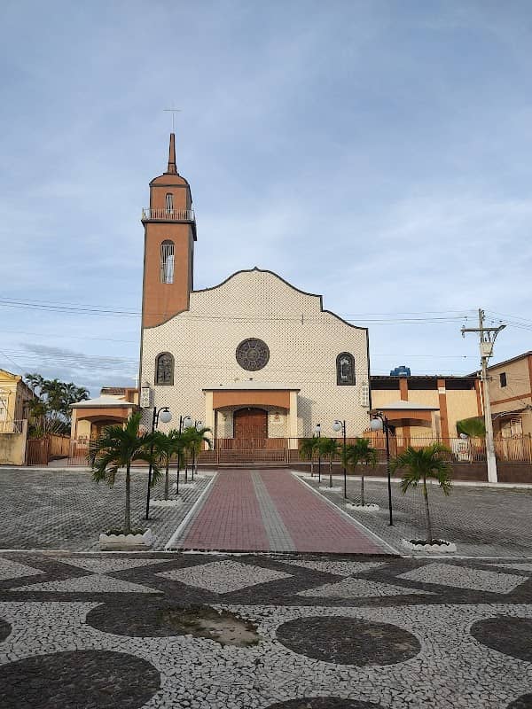 Square Miguel Carneiro - Image 1