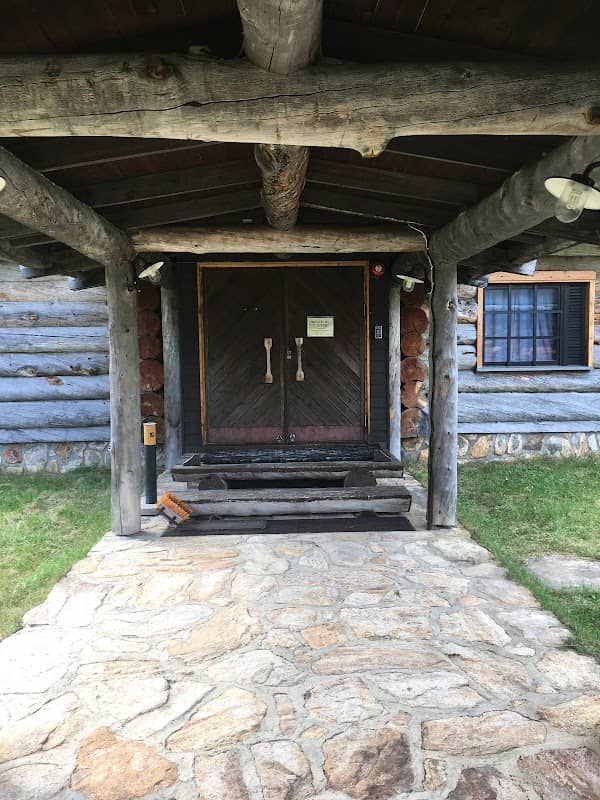 Piponius hut ruin - Image 2
