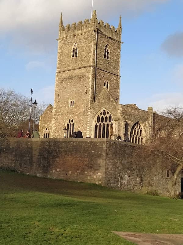 Castle Park - Image 2