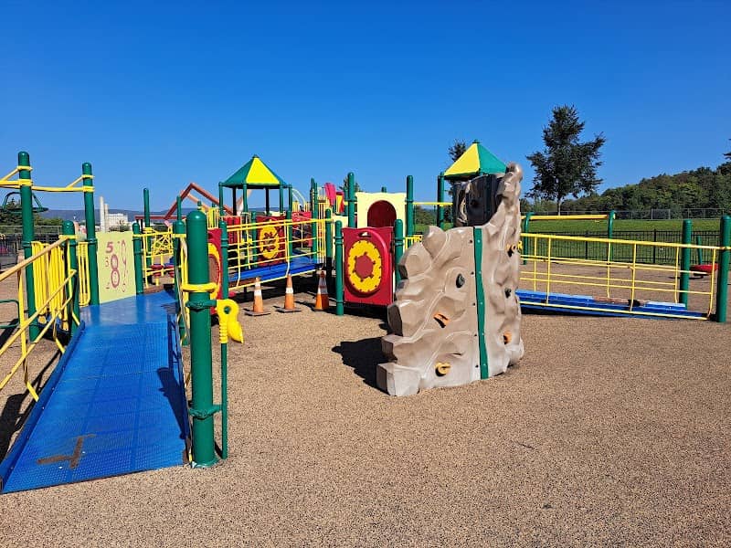 Coal Street Park - Image 1