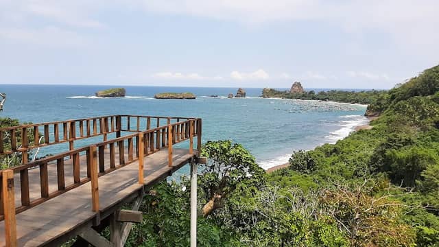 Goa Jepang & Goa Lowo Papuma - Image 1