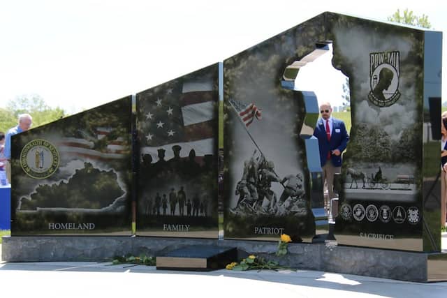 Gold Star Families Memorial Monument - Image 1