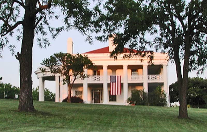 Brown Mansion - Image 1