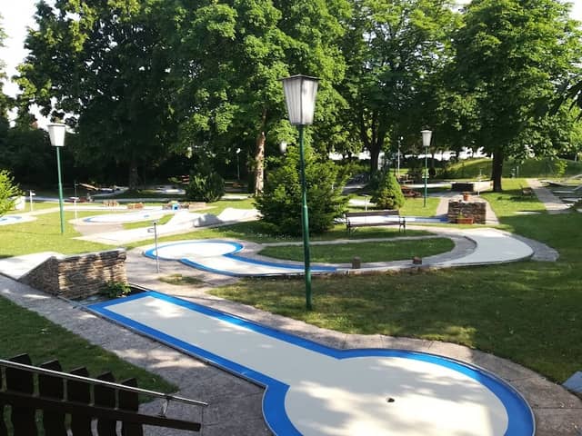 Walter Vogelweide Park - Image 2