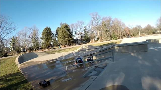 Lake Holiday Skate Park - Image 2