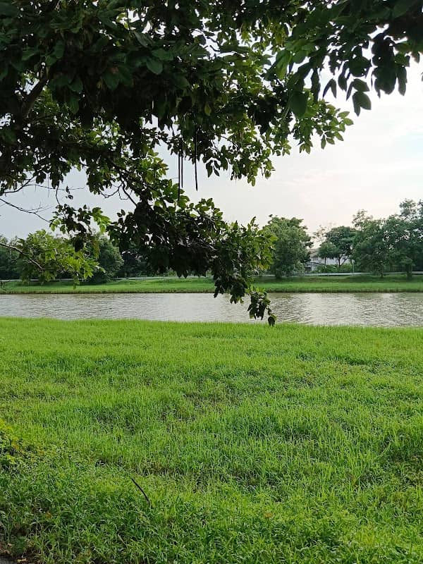Prapa Maha Sawat Recreation Park - Image 1
