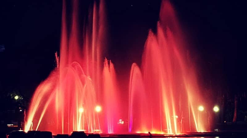 Rosario Dancing Water Fountain - Image 1