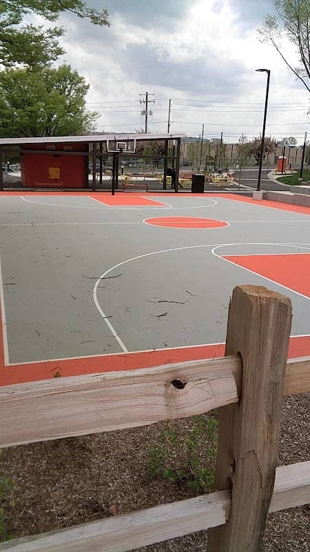 Valania Park - Image 1