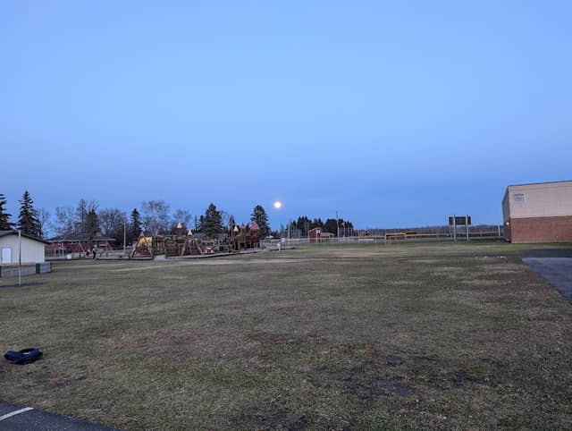 castle park - Image 1