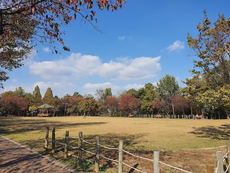 Jido Park - Image 1