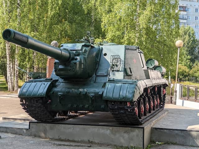 Pamyatnik V.a. Malyshevu - Image 2