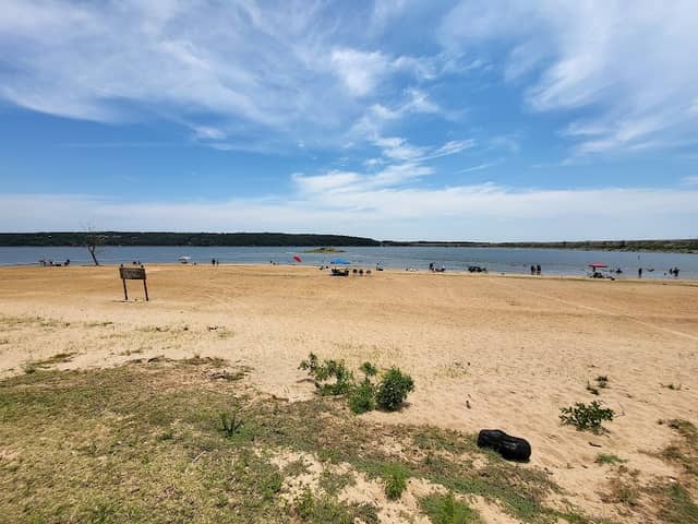Taylor's Ferry Beach - Image 1