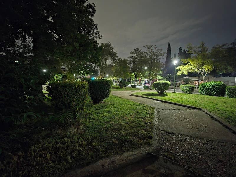 Valesas Park - Image 1