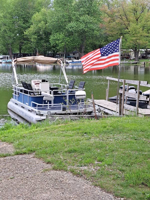 Story Lake Resort - Image 1
