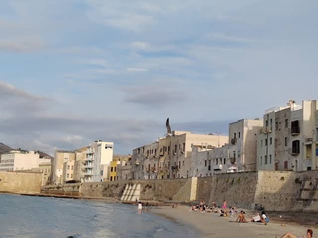 Spiaggia Piazza Vittorio Emanuele - Image 1