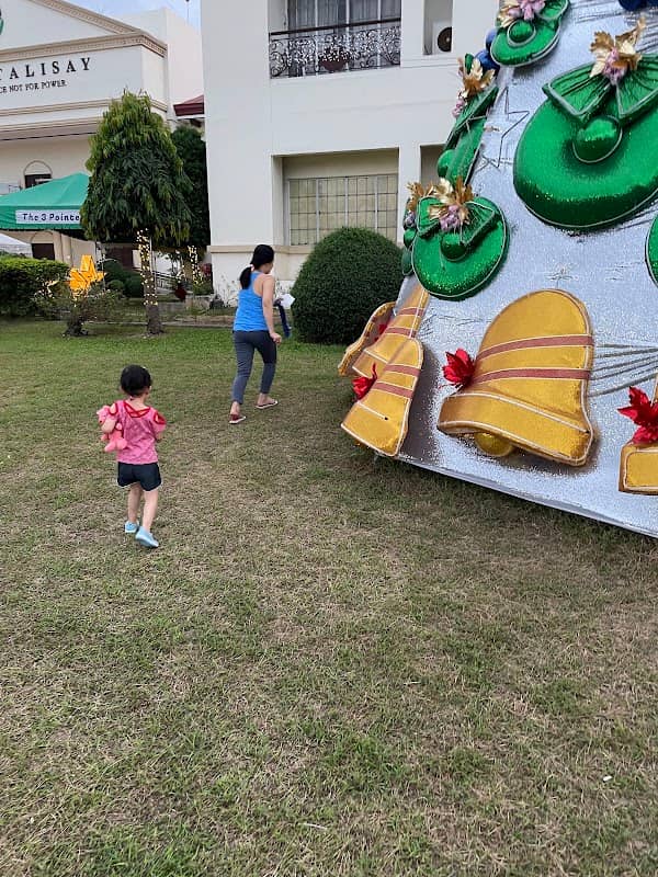 Talisay City Walking Park & Garden - Image 2