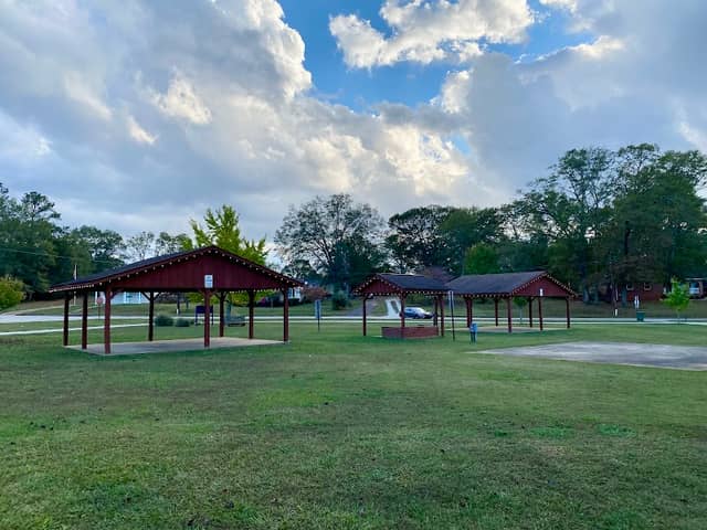 Veteran's Park - Image 2