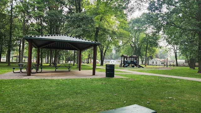 Robinwood Park - Image 2