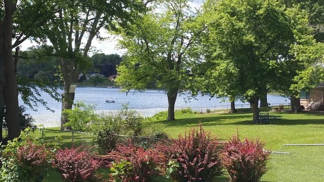 Lubeno Park - Image 1